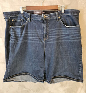 Torrid Sky High Skinny Women's Blue Denim Shorts Size 26 High Rise Stretch